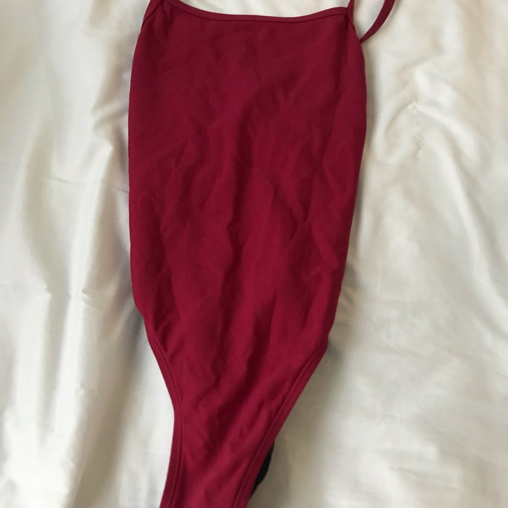 Fixed back Solid Jolyn